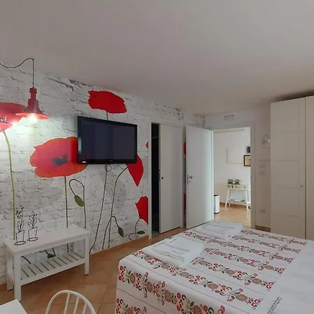 بيت ضيافة Acquaesale Rooms *